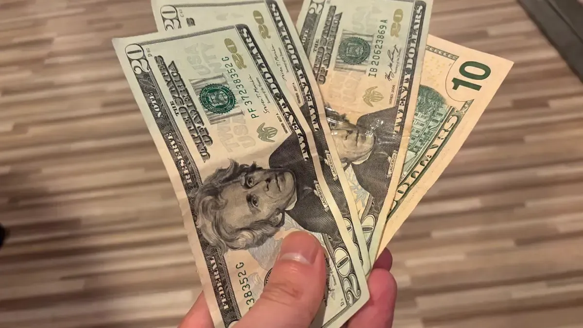 Dolar değer kaybediyor