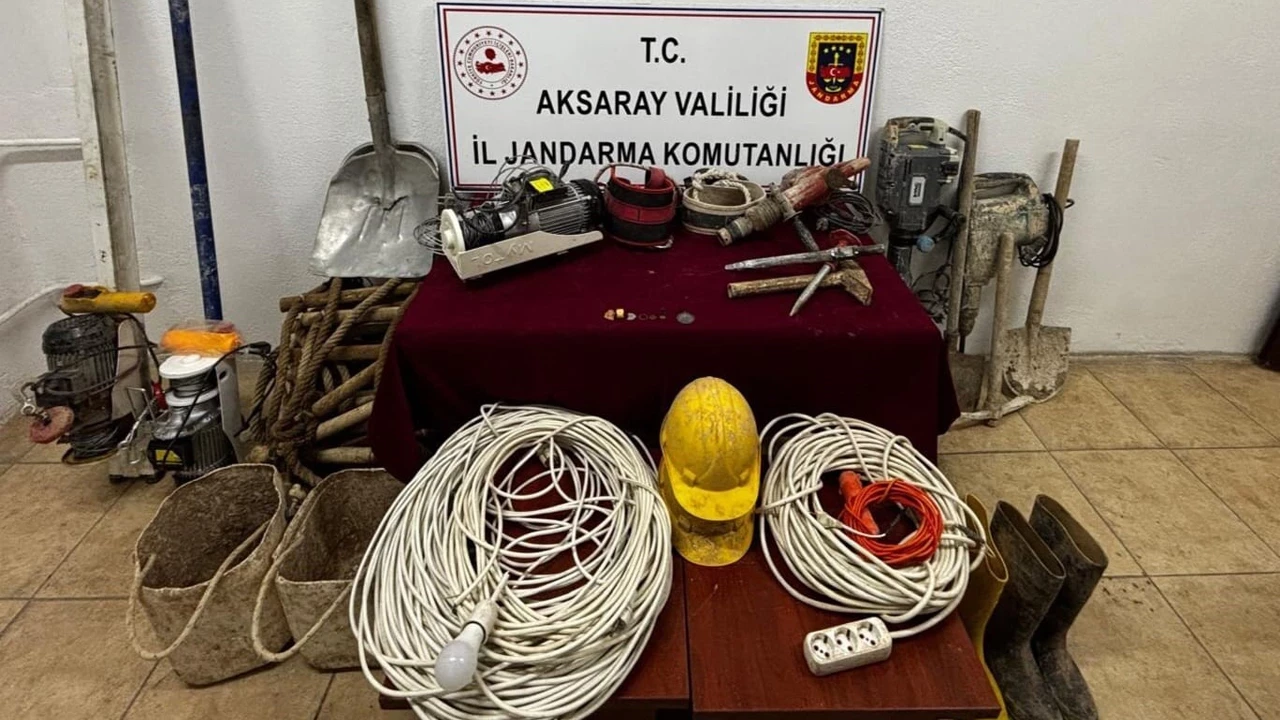 Eskil’de kaçak kazı operasyonu: 2 kişi suçüstü yakalandı