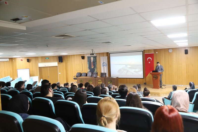 ASÜ’de Çanakkale Deniz Zaferi’nin 111. yıl dönümü konferansla anıldı