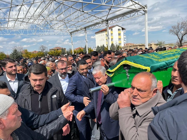 Maç çekimi sırasında kalp krizi geçiren Harun Koç toprağa verildi