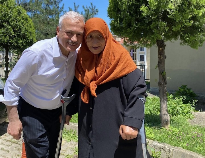 Aksaray Eski Valisi Mehmet Ali Kumbuzoğlu’nun annesi vefat etti