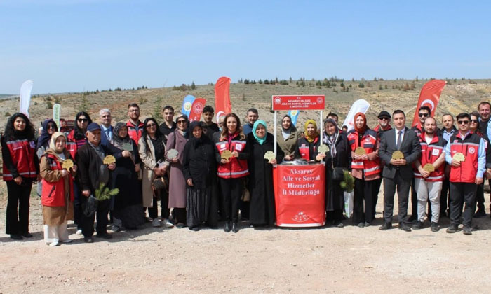Aksaray’da Mehmetçik Hatıra Ormanı için fidanlar toprakla buluştu
