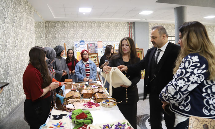 ASÜ’de Gelenekten Geleceğe Sanat Sergisi sanatseverlerle buluştu