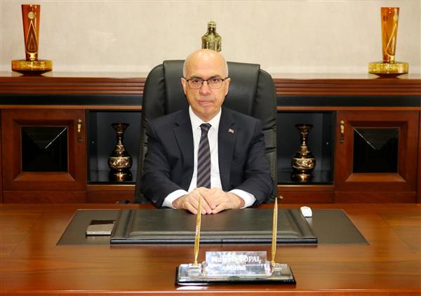 Mustafa Topal kimdir?