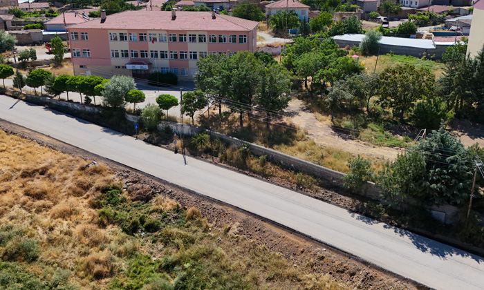 Aksaray’da iki köy yolunda daha asfalt çalışmaları tamamlandı