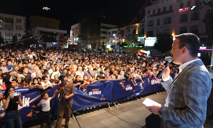 Aktürk: Bu meydanı sadece AK Parti doldurur