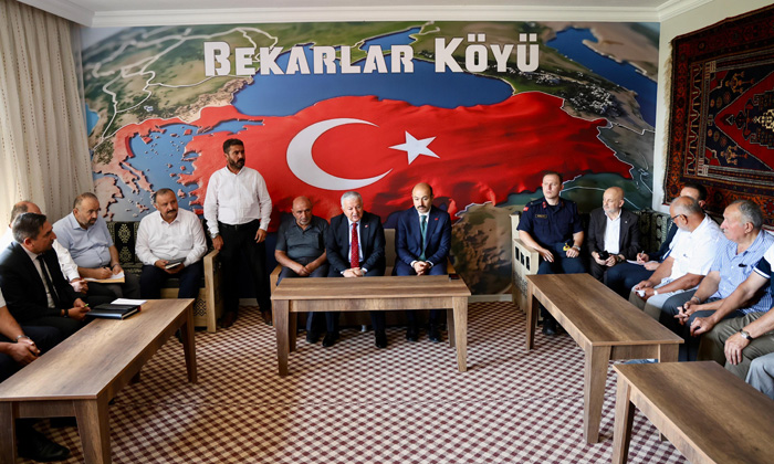 Vali Duru, Bekarlar Köyü’nde vatandaşlarla buluştu