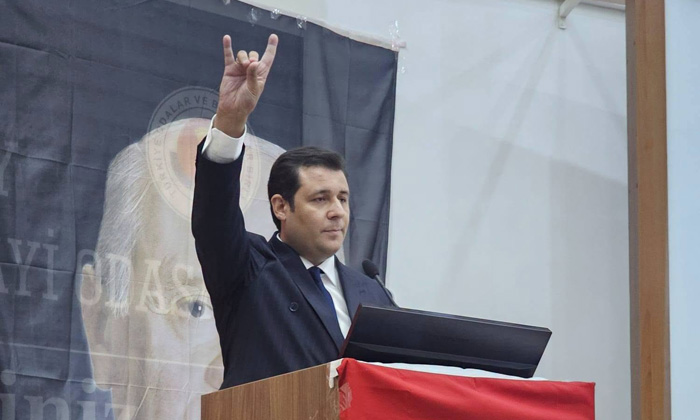 MHP Aksaray Merkez ilçede Muhsin Arslan yeniden başkan seçildi