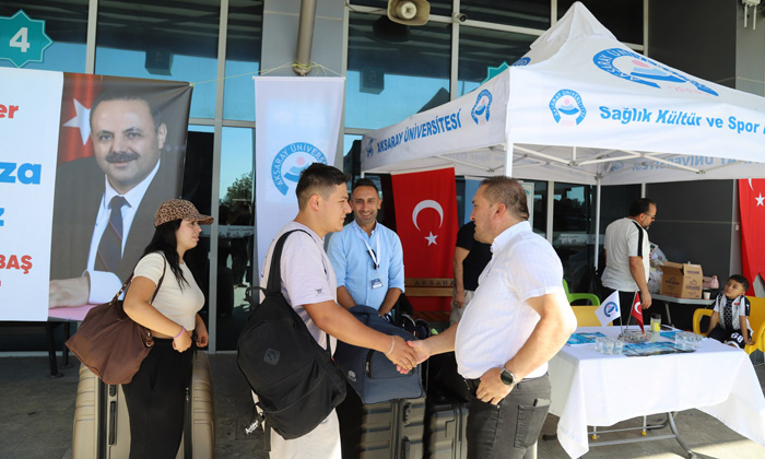 Aksaray Üniversitesi, öğrencilerini otogardan yurtlarına ulaştırılıyor