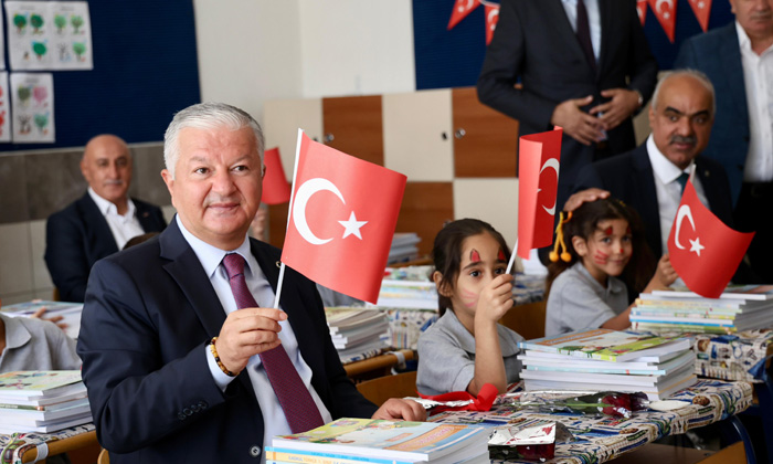 Aksaray’da 2026-2027 eğitim yılı törenle başladı