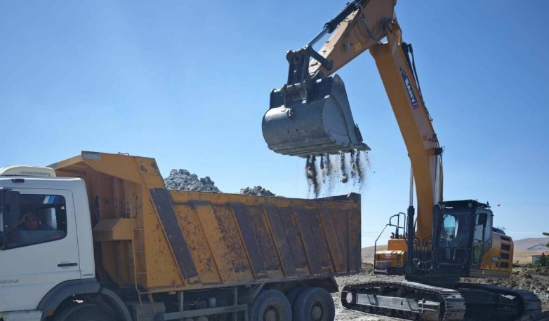 Balcı Mahallesi’nde yol çalışmaları devam ediyor