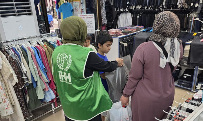 Aksaray İHH’dan yetim ve ihtiyaç sahibi ailelere okul üniforması desteği
