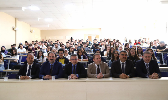 ASÜ Tıp Fakültesinde yeni öğrenciler için oryantasyon programı başladı