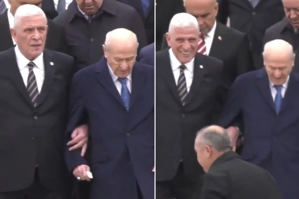Anıtkabir’de günün karesi: Bahçeli ve Dervişoğlu kol kola yürüdü!