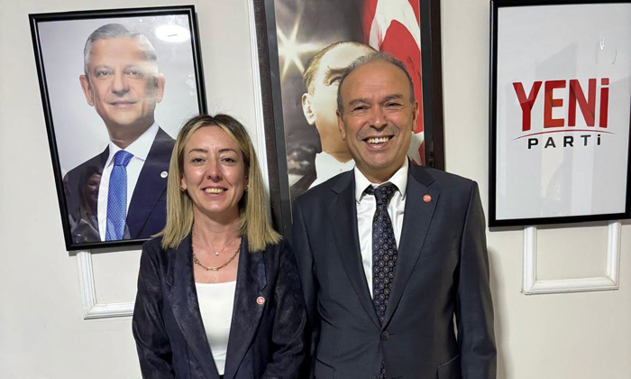 Yeni Parti Aksaray Merkez ilçede bayrak değişimi